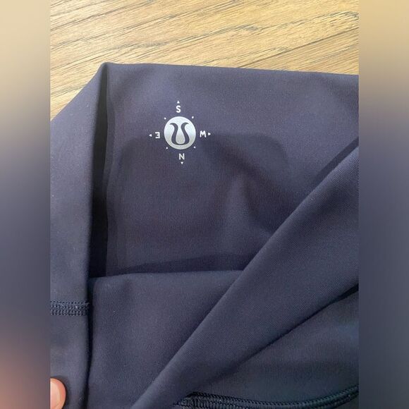 Lululemon  Wanderlust Highest Times Tech Mesh Naval Blue Luxtreme Specia… - Picture 6 of 10
